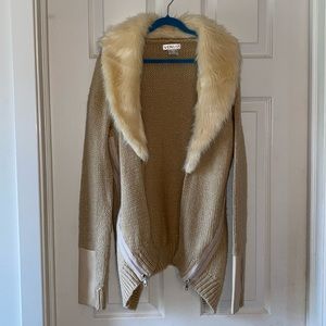 Venus Womens Sweater XS